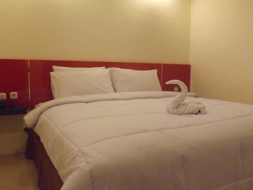 Quin Centro Hotel Palembang Bagian luar foto