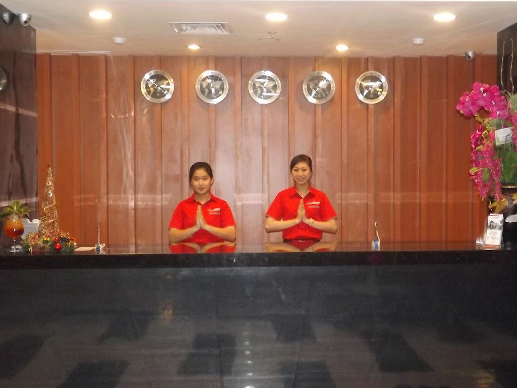 Quin Centro Hotel Palembang Bagian luar foto