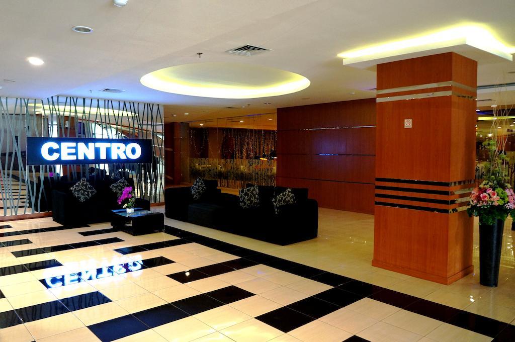 Quin Centro Hotel Palembang Bagian luar foto