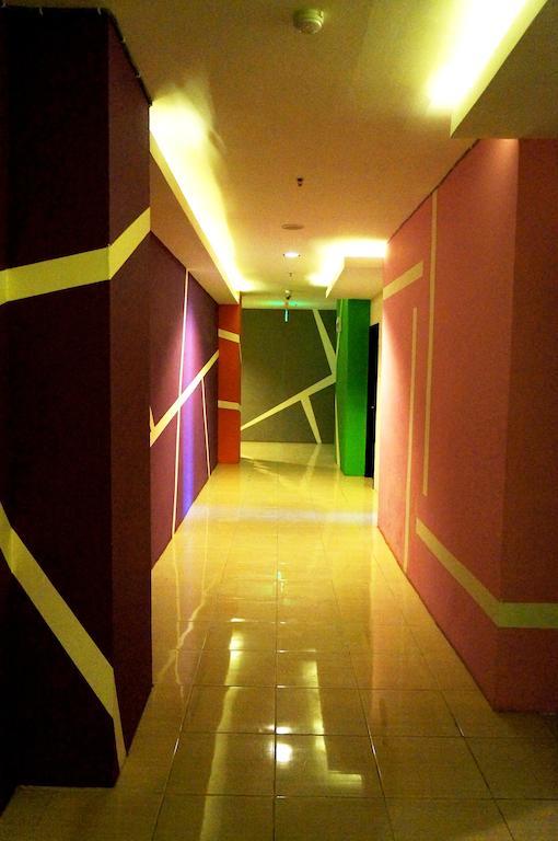 Quin Centro Hotel Palembang Bagian luar foto